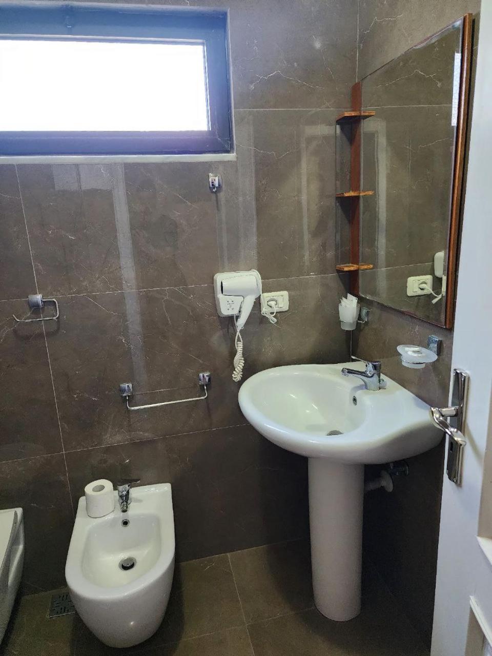 Hotel Maren דורס חדר תמונה